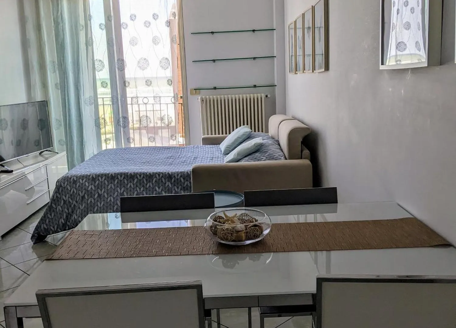 Un appartamento Riccione 0*,  Italia